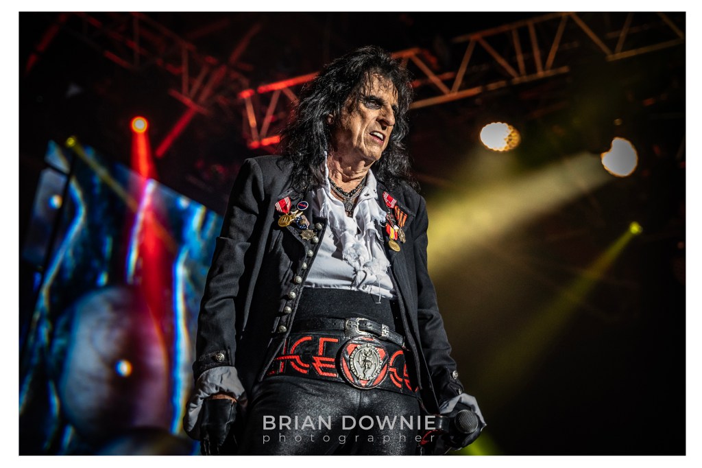 Alice Cooper with the Hollywood Vampires