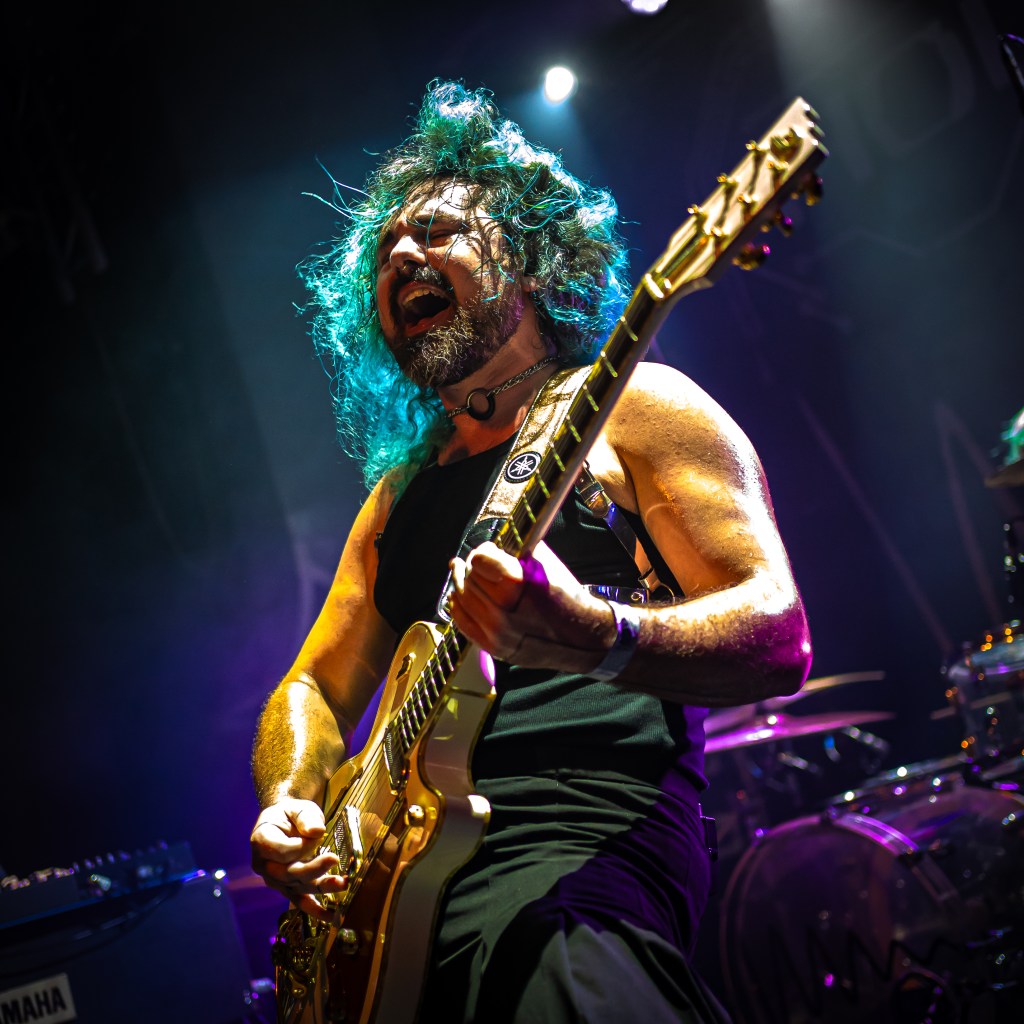 INTERVIEW ● HOWARD x&nbsp;DECASIA